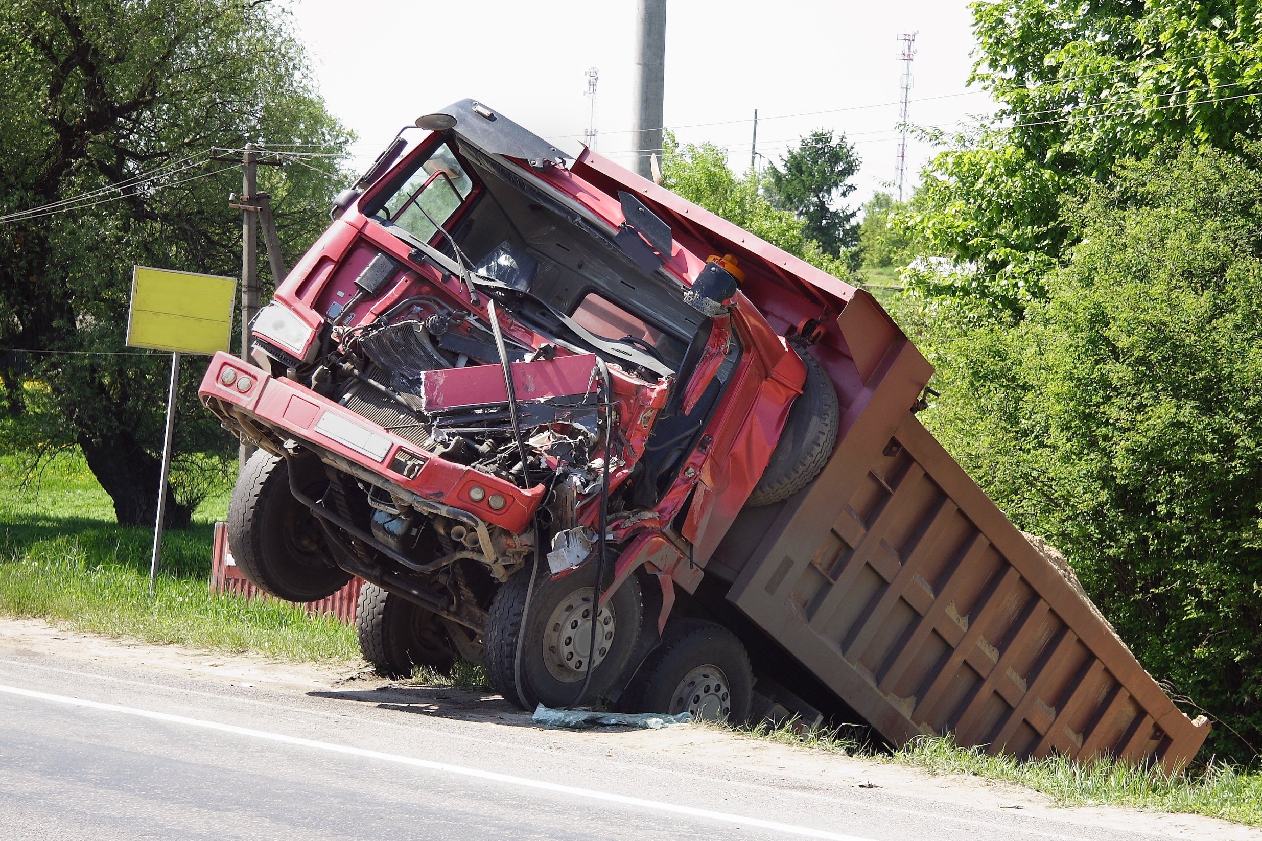 Safely Share The Road With Semi Trucks The Brown Firm